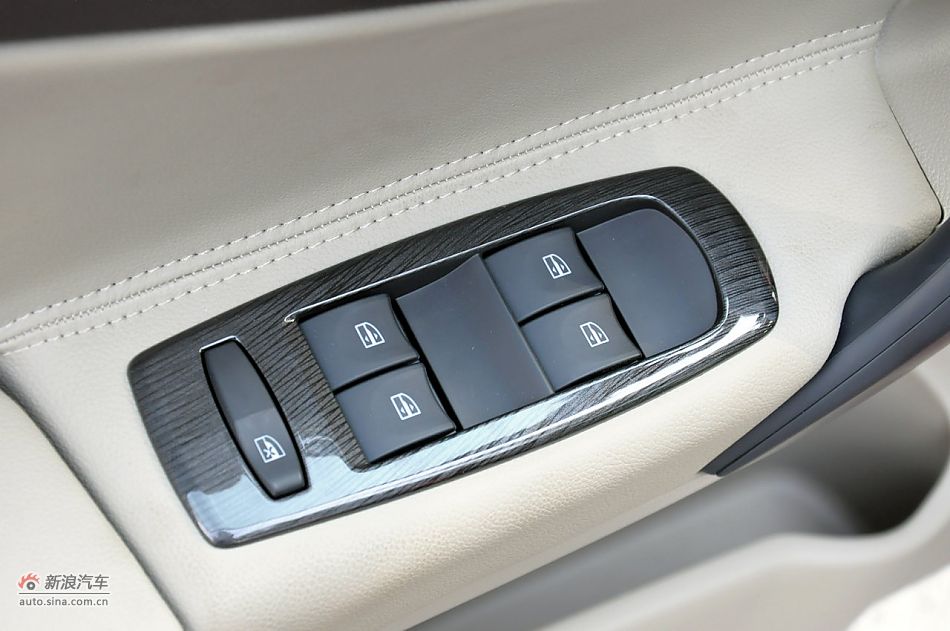 2012款科雷傲实拍