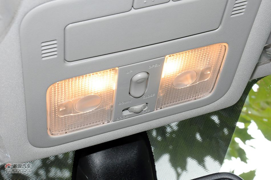 2012款科雷傲实拍