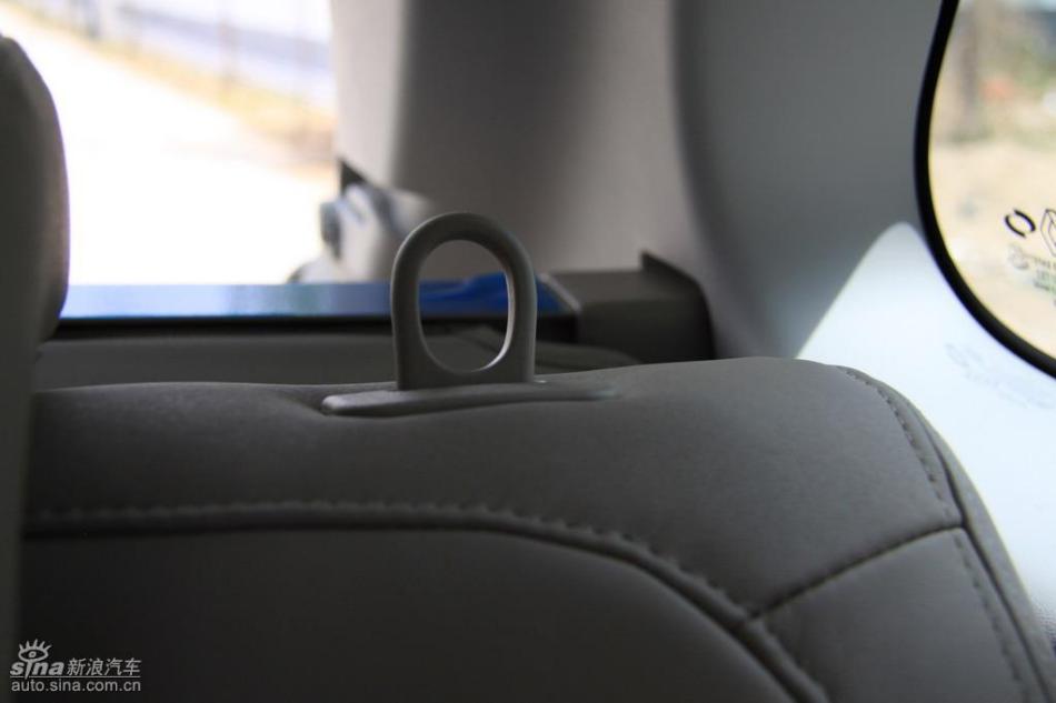 新浪试驾雷诺科雷傲内饰实拍图