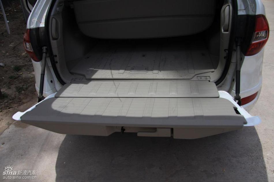 新浪试驾雷诺科雷傲内饰实拍图