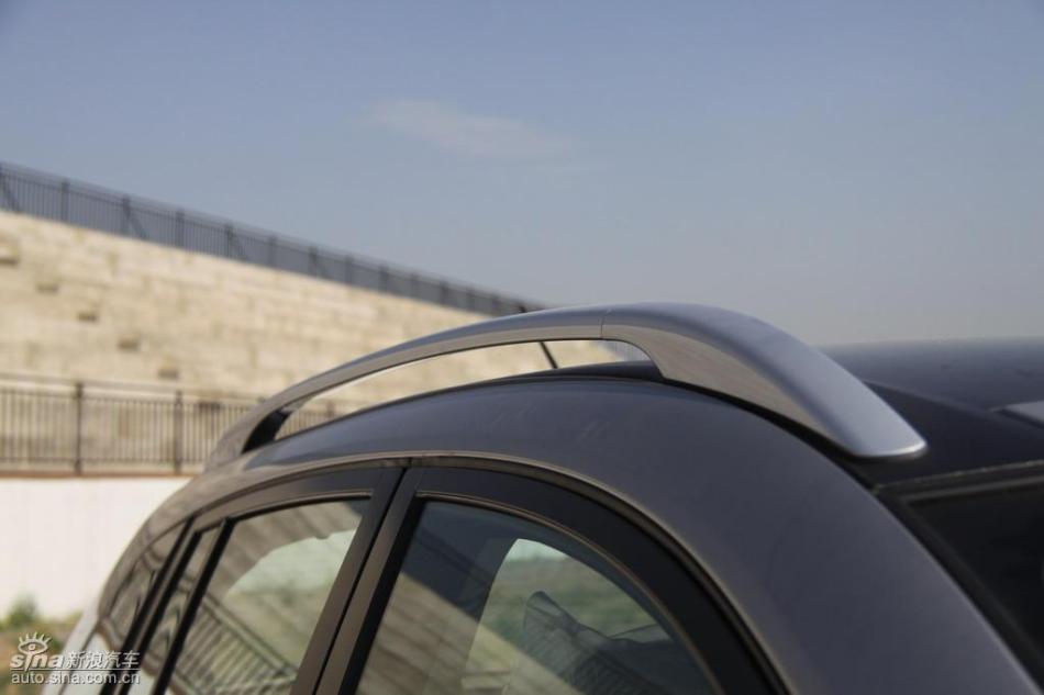 新浪试驾雷诺科雷傲外观实拍图