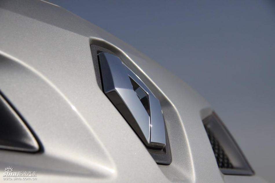 新浪试驾雷诺科雷傲外观实拍图