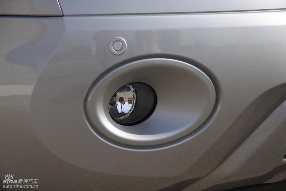 新浪试驾雷诺科雷傲外观实拍图