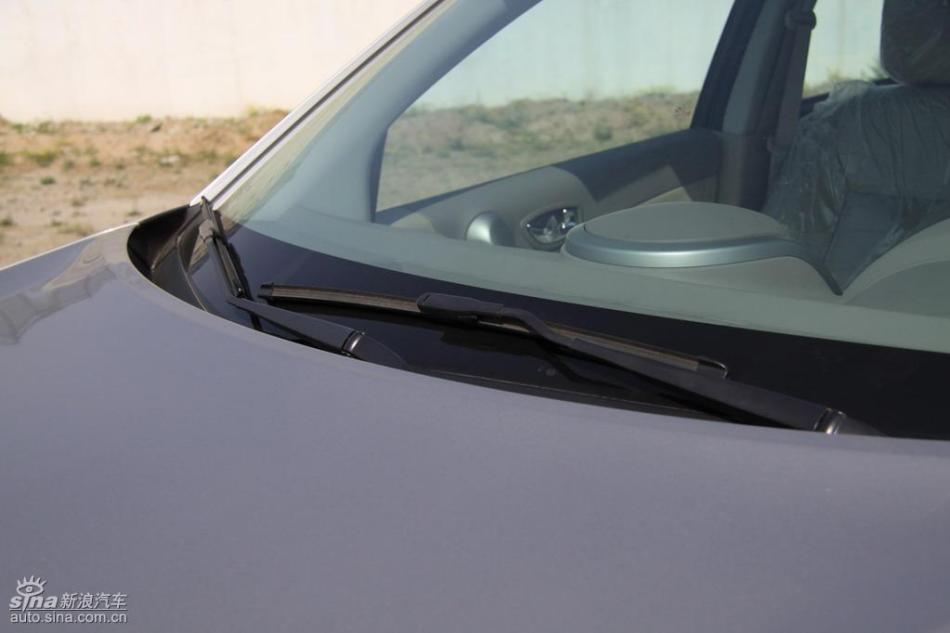 新浪试驾雷诺科雷傲外观实拍图