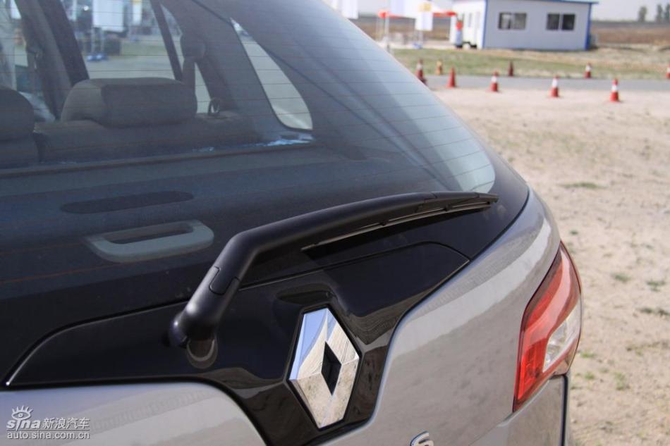 新浪试驾雷诺科雷傲外观实拍图