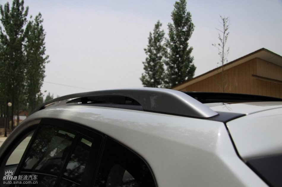 新浪试驾雷诺科雷傲外观实拍图