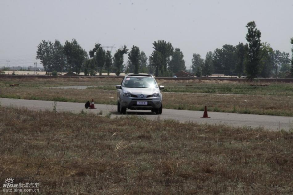 雷诺科雷傲试车实拍图