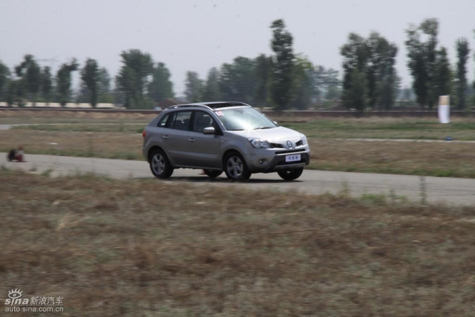 雷诺科雷傲试车实拍图