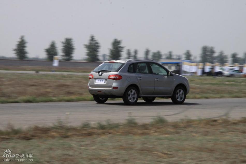 雷诺科雷傲试车实拍图