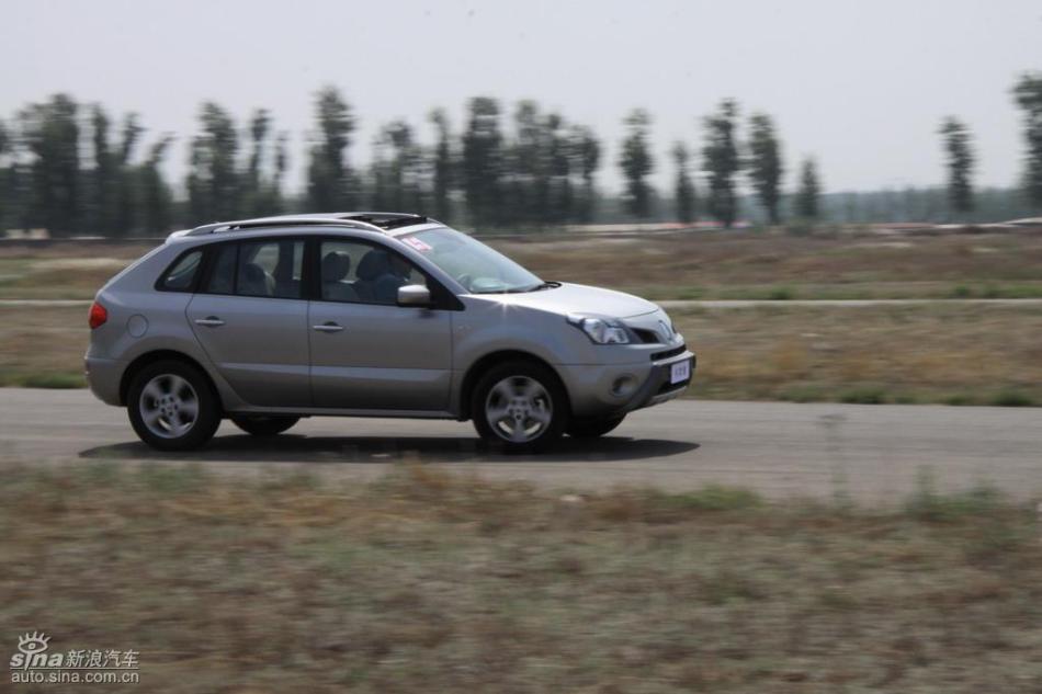 雷诺科雷傲试车实拍图
