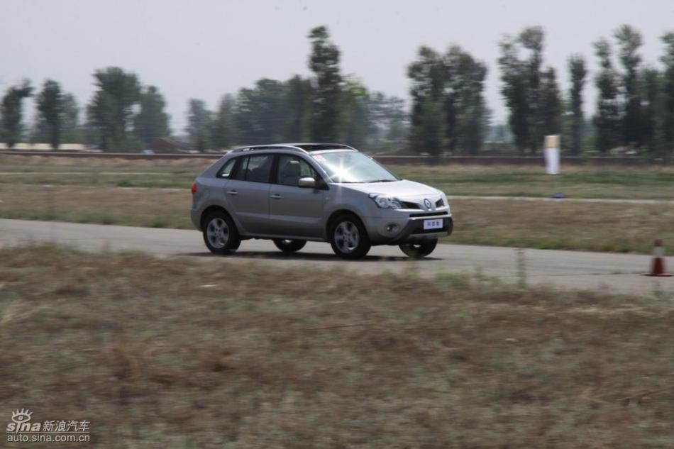 雷诺科雷傲试车实拍图