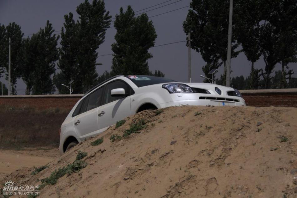 雷诺科雷傲试车实拍图