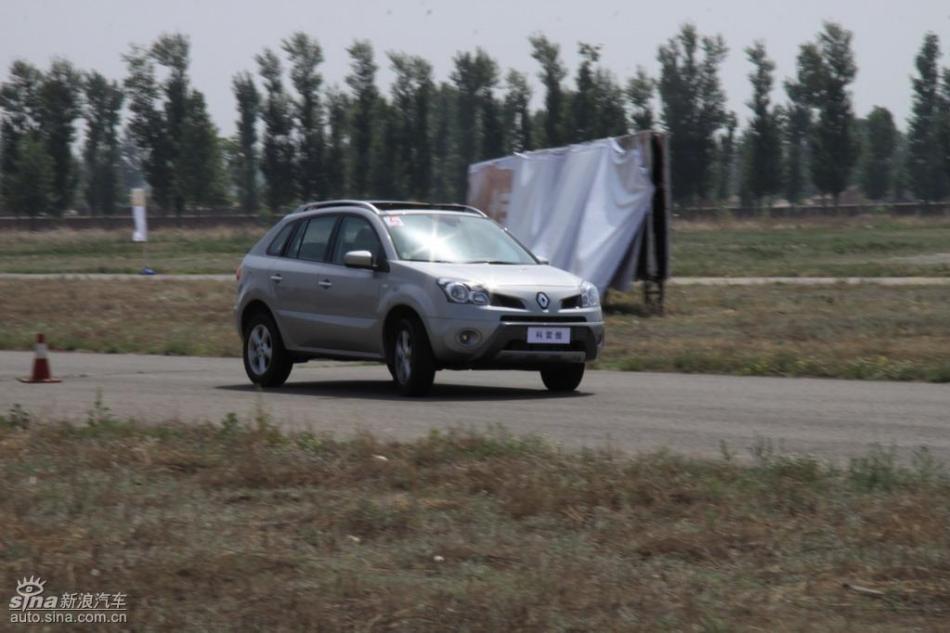 雷诺科雷傲试车实拍图
