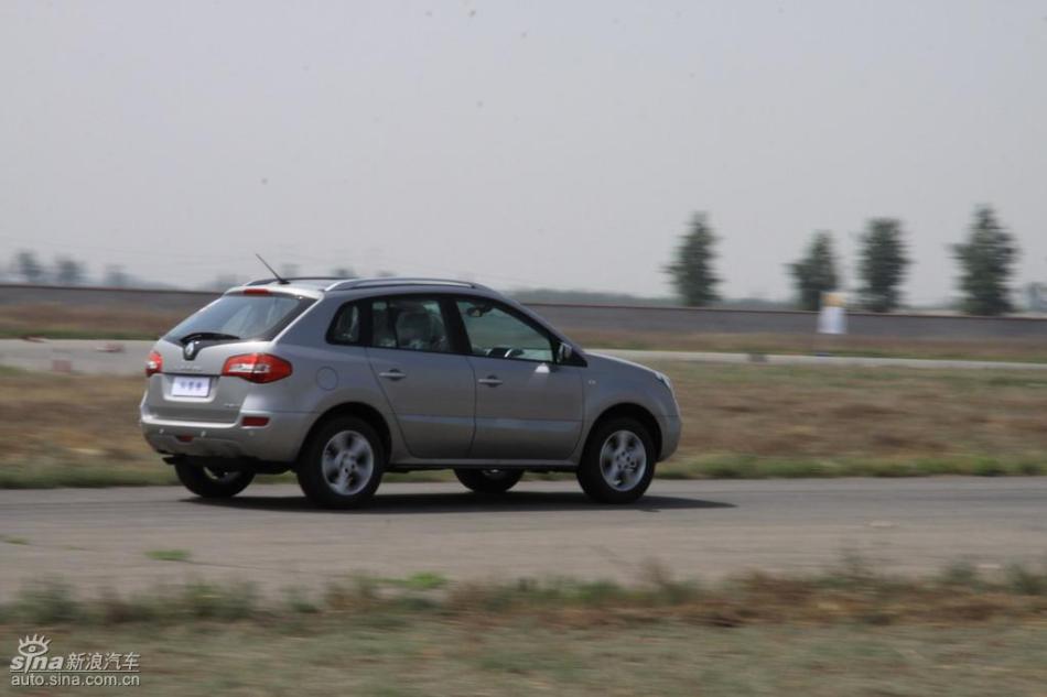 雷诺科雷傲试车实拍图