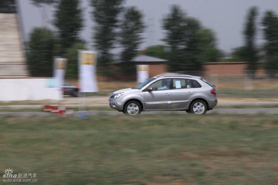 雷诺科雷傲试车实拍图