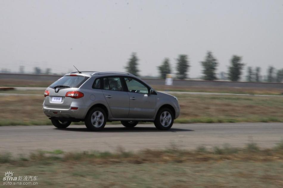 雷诺科雷傲试车实拍图
