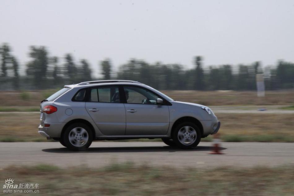 雷诺科雷傲试车实拍图