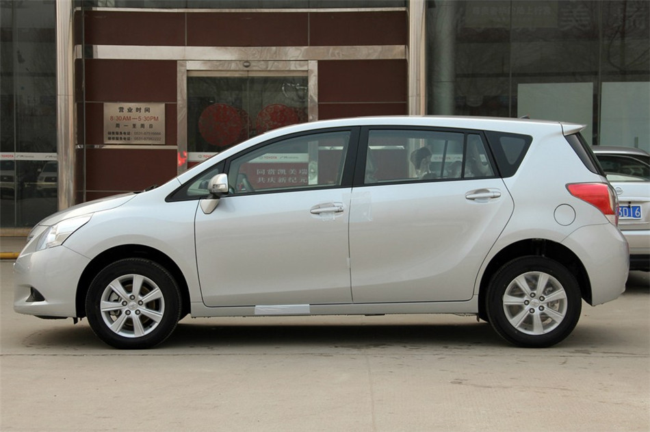 2012款逸致1.8L CVT舒适多功能版