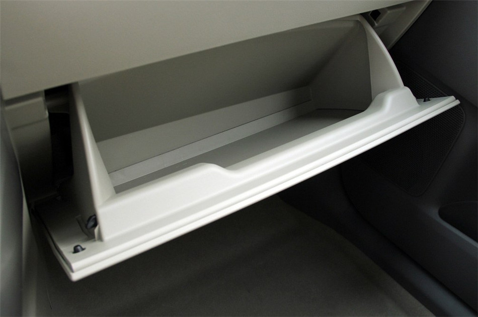 2012款逸致1.8L CVT舒适多功能版