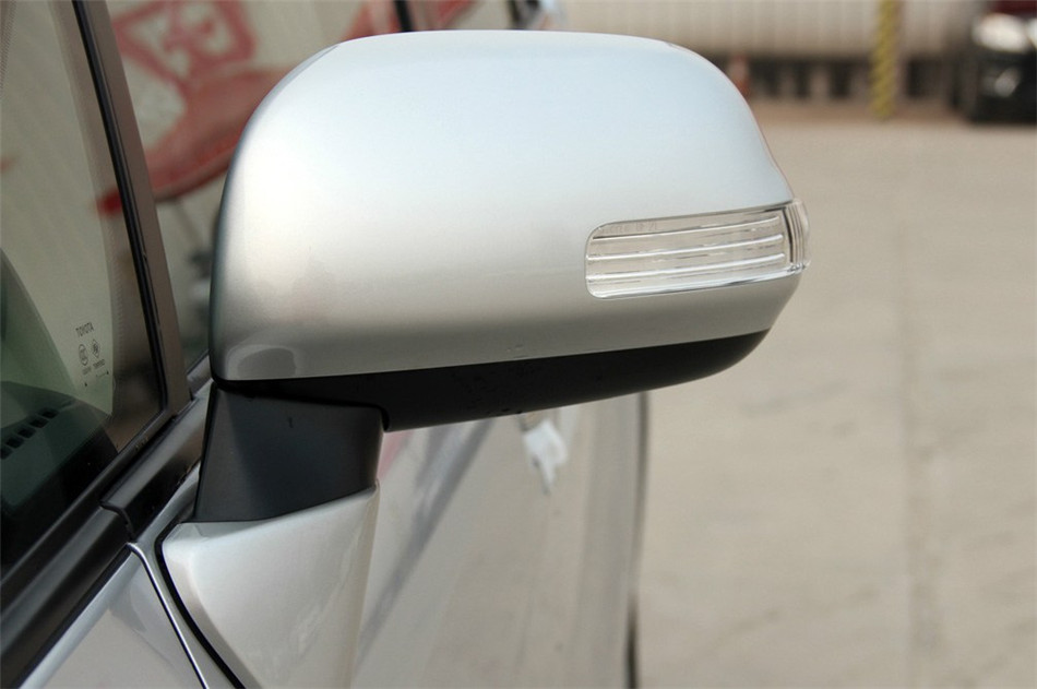 2012款逸致1.8L CVT舒适多功能版