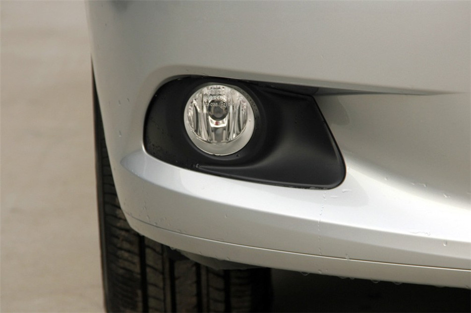 2012款逸致1.8L CVT舒适多功能版