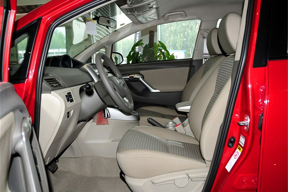 2014款逸致180E CVT精英版