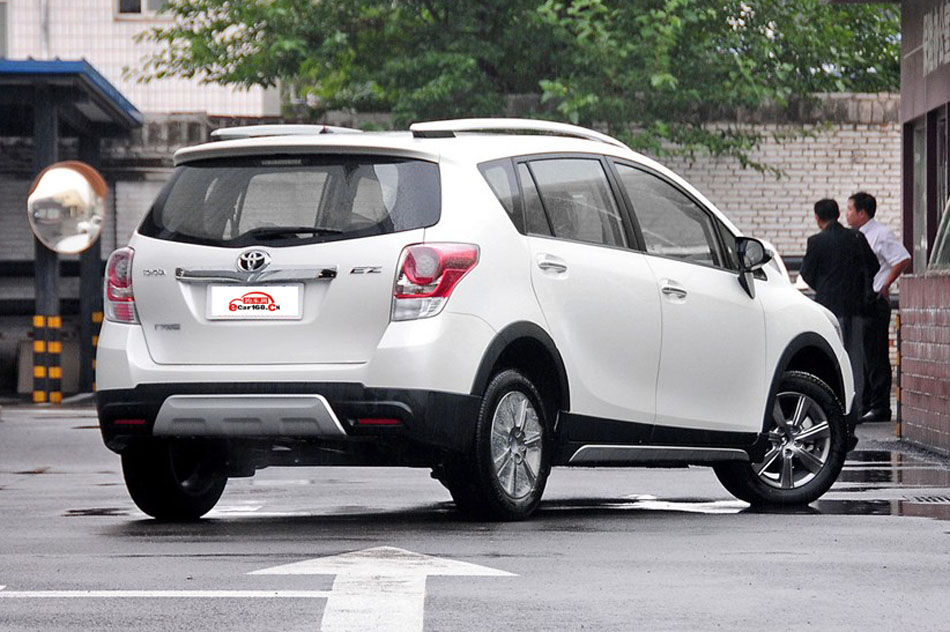 2015款 180E CVT跨界版 外观