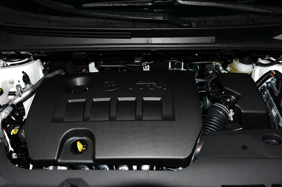 2015款 180E CVT跨界版 引擎底盘