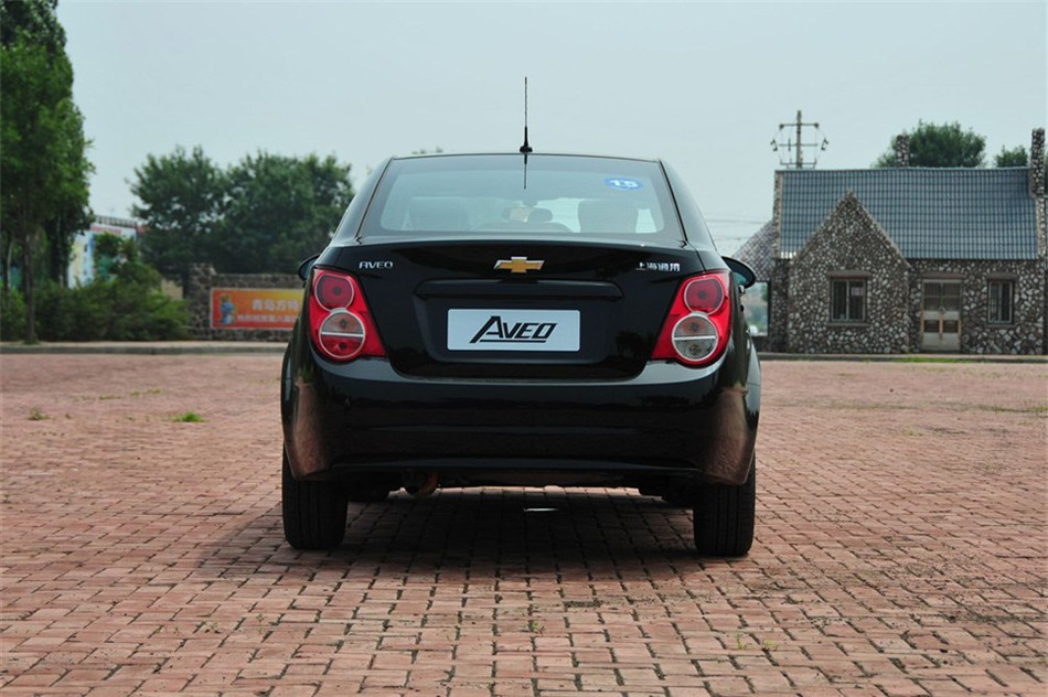 爱唯欧 三厢 2011款 1.4L MT SE 外观