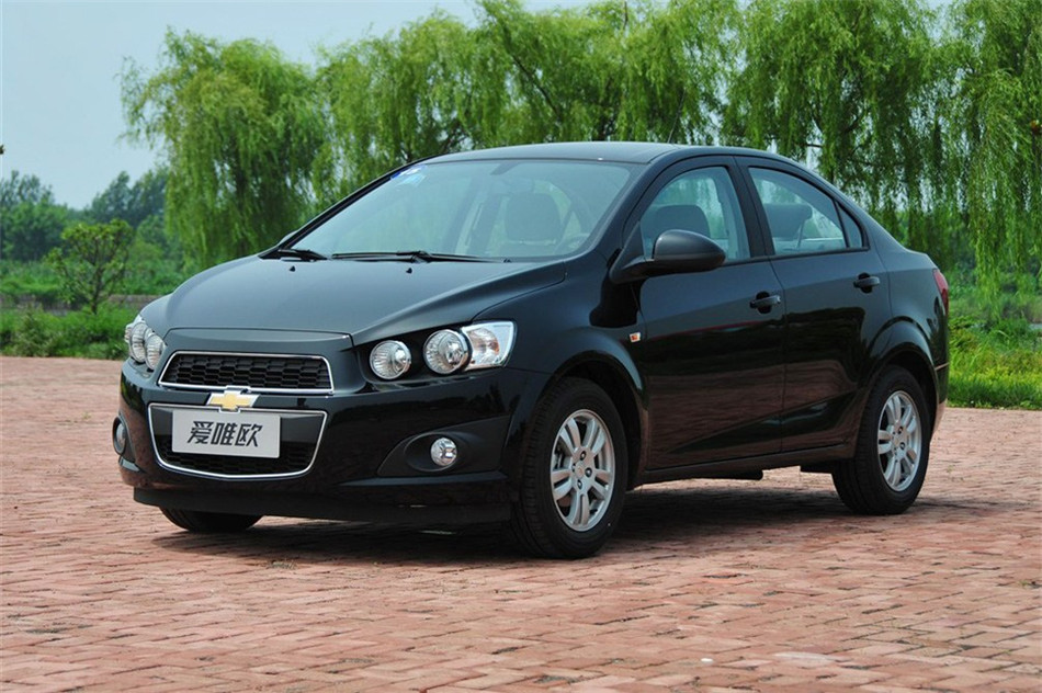 爱唯欧 三厢 2011款 1.4L MT SE 外观