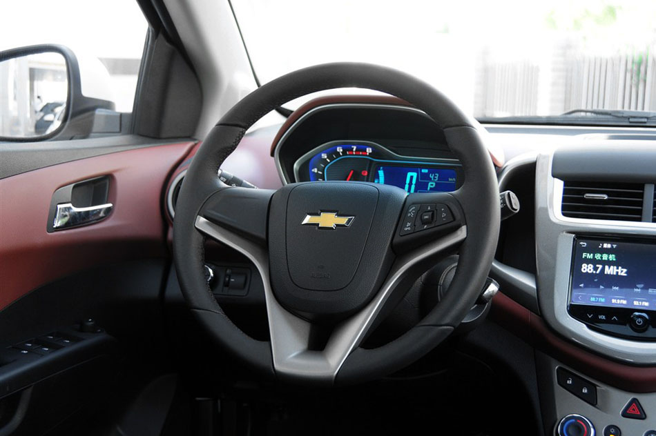 2014款 两厢 1.6SX AT 风尚版 内饰