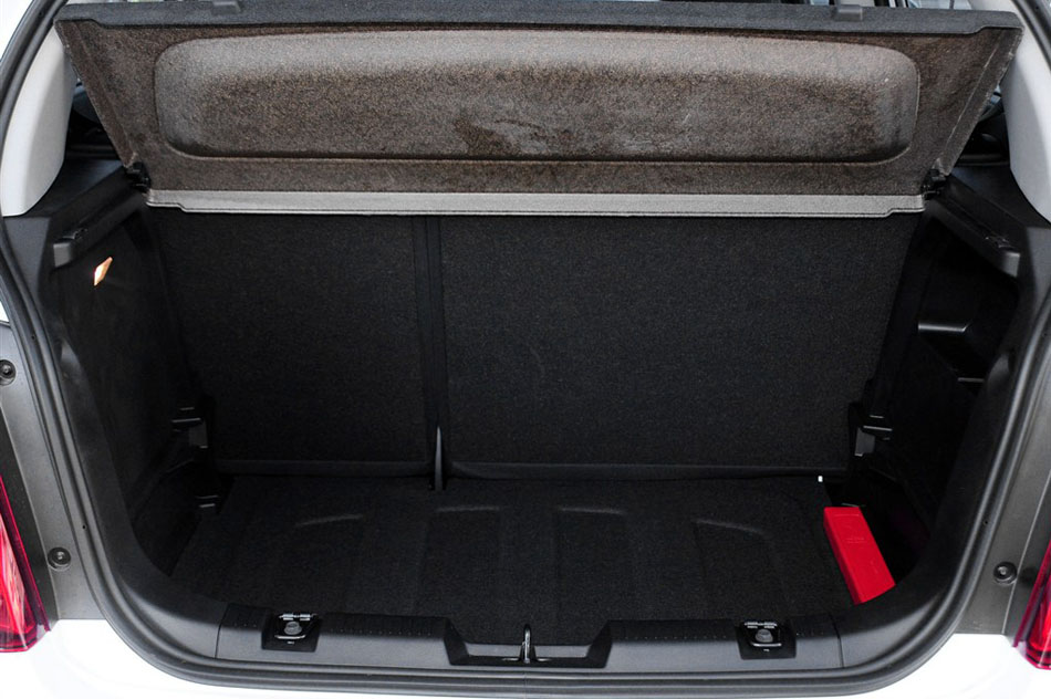 2014款 两厢 1.6SX AT 风尚版 座椅空间