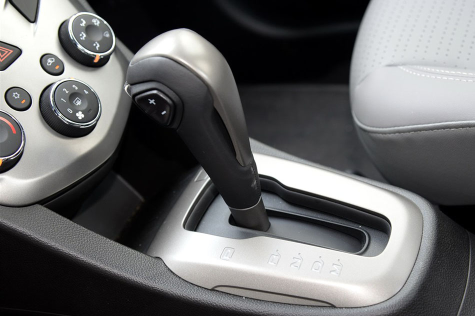 2014款 三厢 1.6SX AT 风尚版 内饰