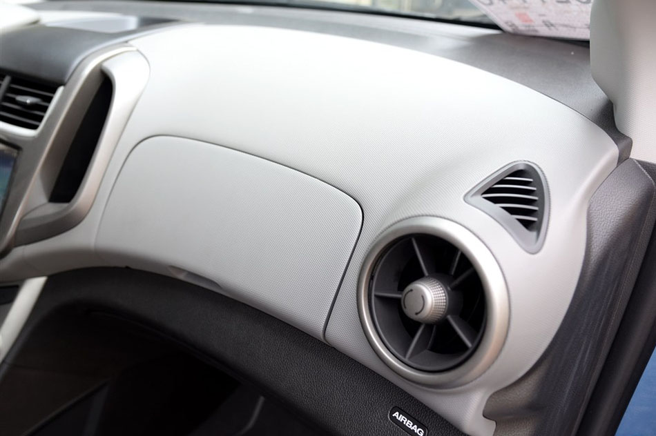 2014款 三厢 1.6SX AT 风尚版 内饰