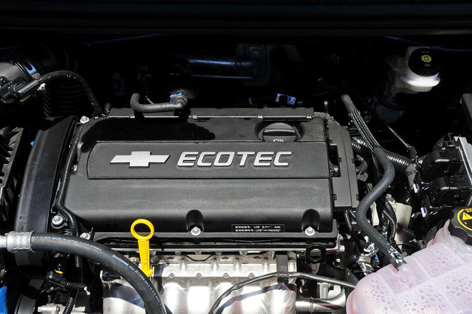 2014款 三厢 1.6SX AT 风尚版 引擎底盘