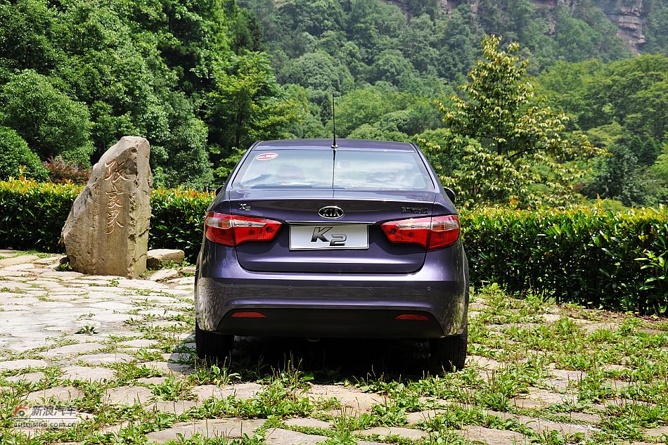 东风悦达起亚K2外观