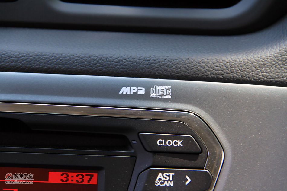 2011款起亚K2实拍