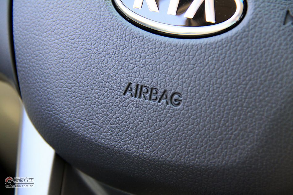 2011款起亚K2实拍