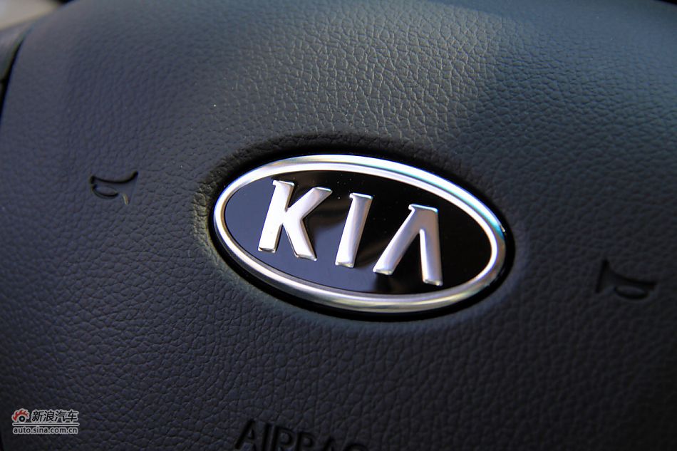 2011款起亚K2实拍