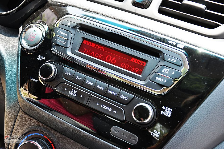 东风悦达起亚K2内饰功能