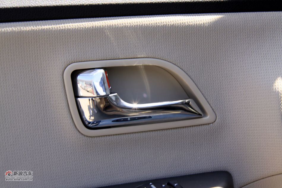 2011款起亚K2实拍