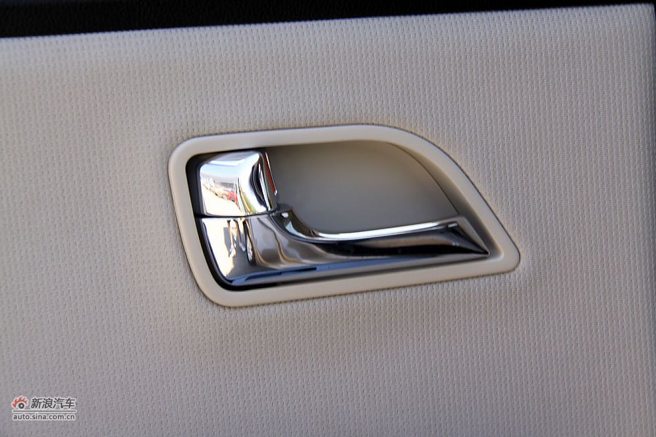 2011款起亚K2实拍