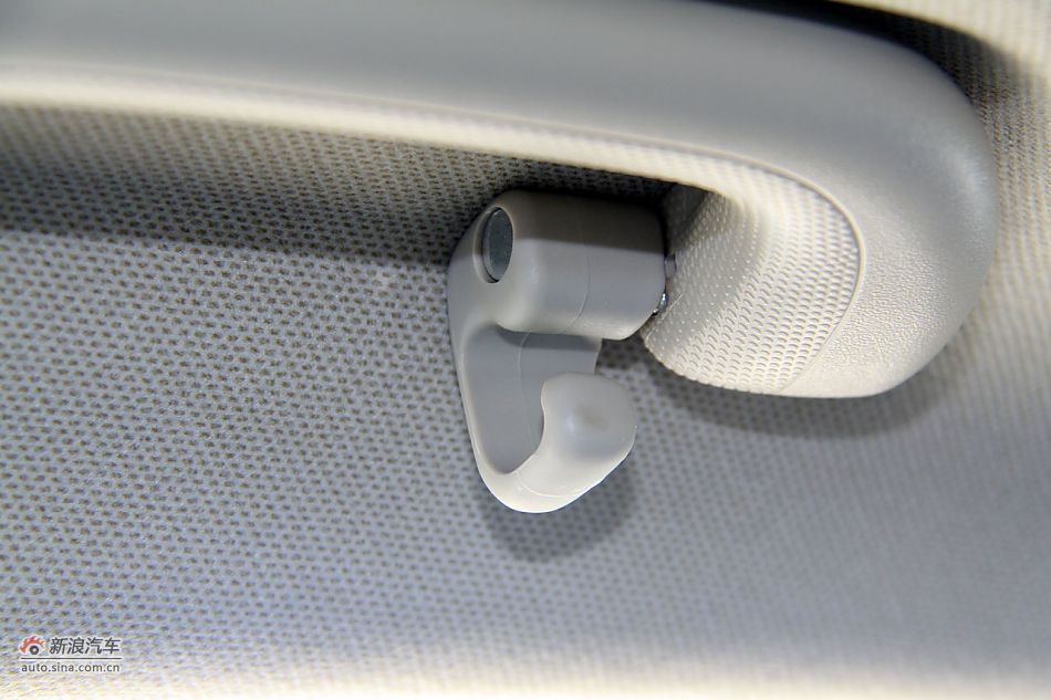 2011款起亚K2实拍