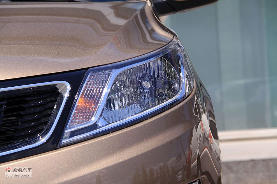 2011款起亚K2实拍