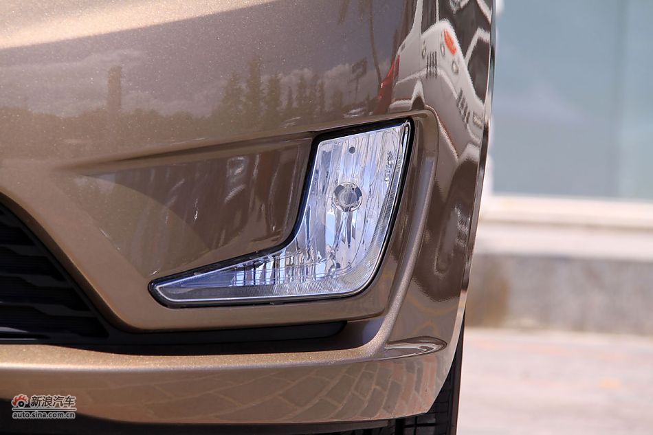 2011款起亚K2实拍