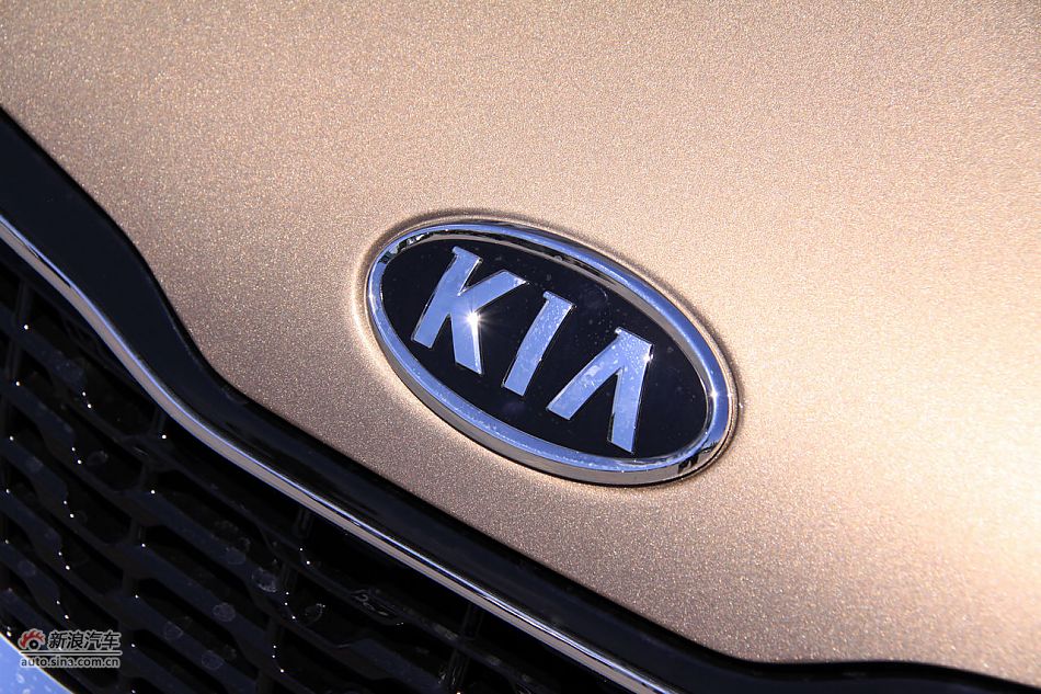 2011款起亚K2实拍