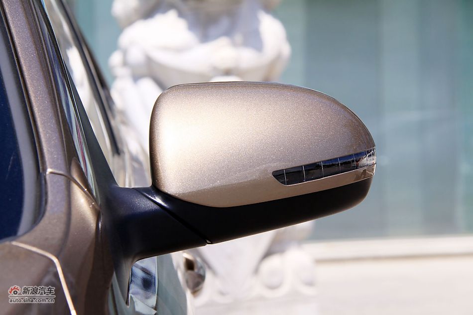 2011款起亚K2实拍