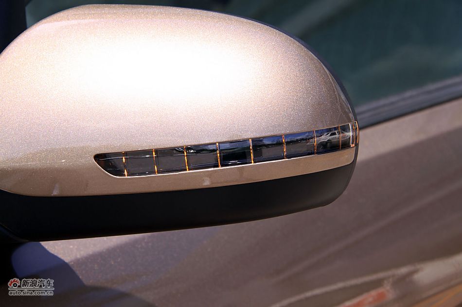 2011款起亚K2实拍