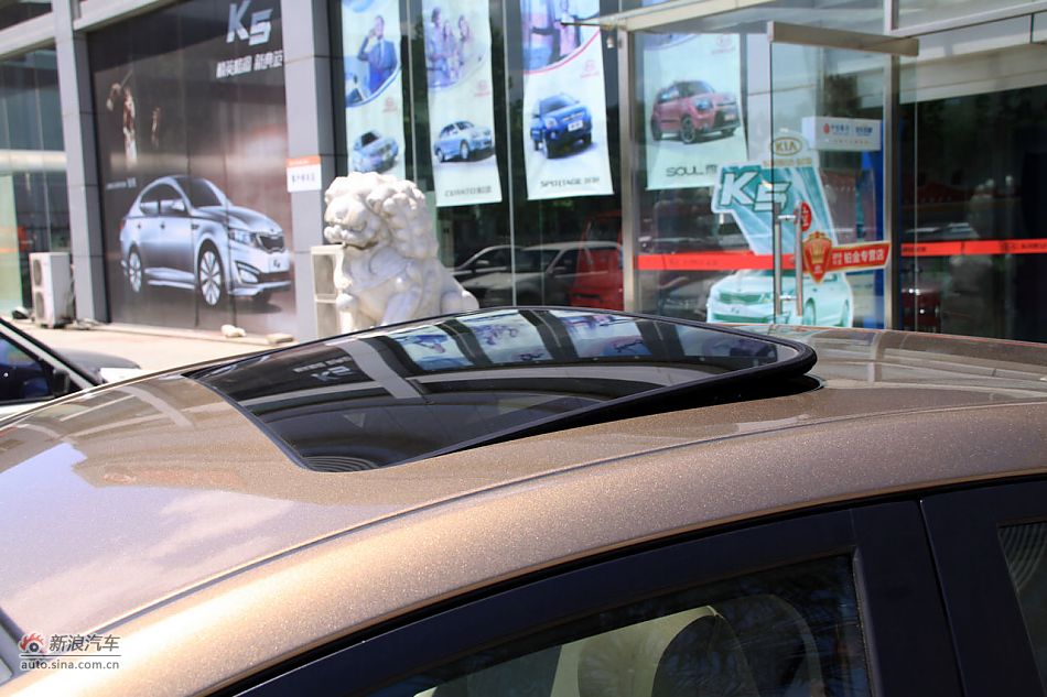 2011款起亚K2实拍