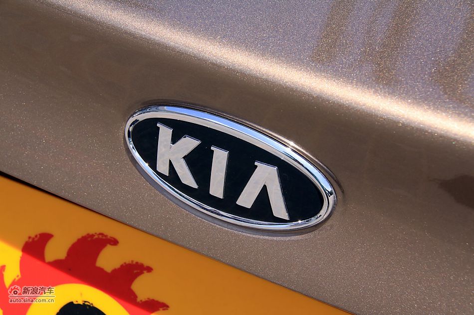 2011款起亚K2实拍